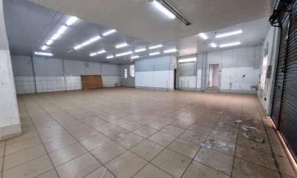 Salão comercial de 320m², para locação por R$ 3.897,16/mês - Centro - Jaú/SP