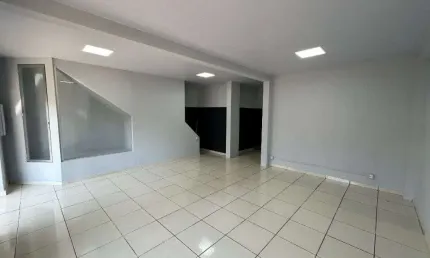 Loja para alugar por R$ 2.600/mês - Centro - Jaú/SP