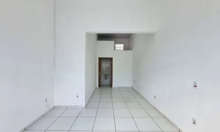 Ponto comercial com 1 sala para alugar no Centro, Jaú 