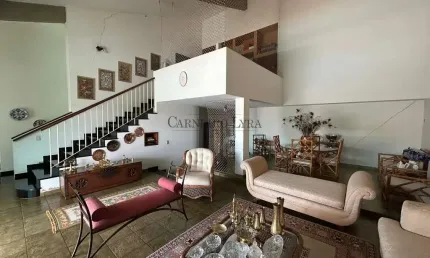 Casa com 3 quartos à venda por R$1.300.000 - Jardim Alvorada, Jaú-SP