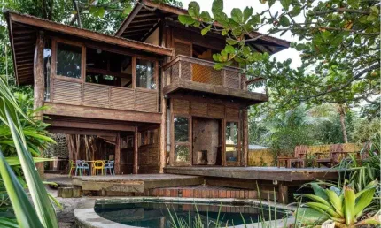 Linda casa pé na areia na Praia de Toque Toque Grande
