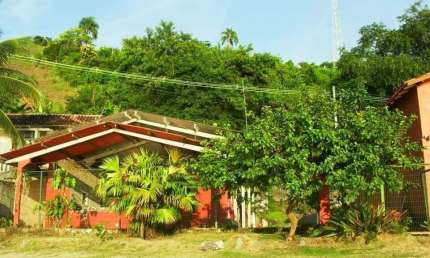 Galpão comercial à venda em Paraty-RJ, Bairro Praia Grande, 392m² de área!