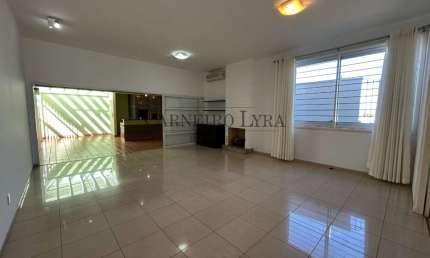 Casa com 3 suítes para alugar por R$4.900,00 - Chácara Bela Vista, Jaú, SP
