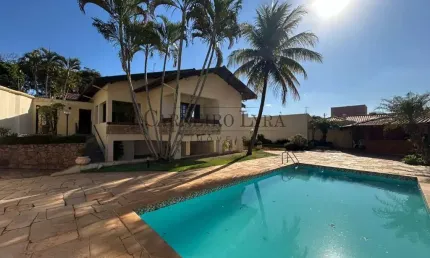 Casa com 3 quartos para alugar por R$ 5.200,00/mês - Jardim das Paineiras - Jaú/SP