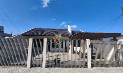 Casa com 2 dormitório à venda, 145 m² por R$ 720.000 - Santana - Guarapuava/PR