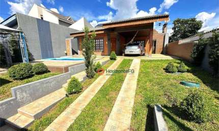 Casa com 3 dormitórios à venda, 226 m² por R$ 1.250.000 - Centro - Guarapuava/PR