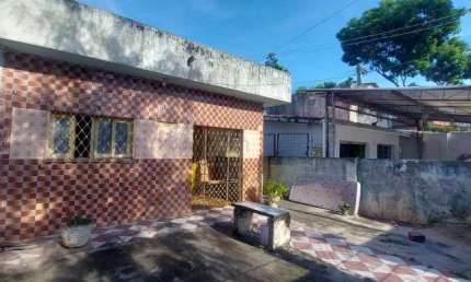 CASA NA IPUTINGA EDIFICADA EM GRANDE TERRENO - DOCUMENTAÇÃO OK