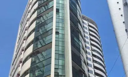 APARTAMENTO AMPLO E PRÓXIMO À PRAIA - 4 QTS COM 2 SUÍTES