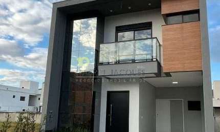 Casa com 3 dormitórios, sendo 1 suíte  à venda, 187 m² por R$ 910.000 - Deltaville - Biguaçu/SC
