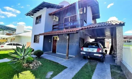 Casa com 3 dormitórios à venda, 200 m² por R$ 999.000,00 - Pedra Branca - Palhoça/SC