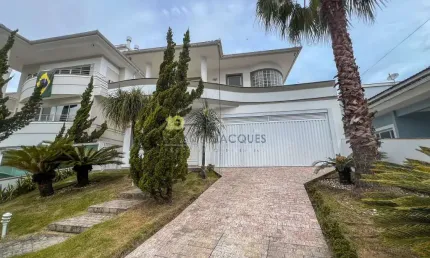 Casa mobiliada com 3 dormitórios disponível para locação , 239 m² por r$ 9.600,00 - pedra branca -