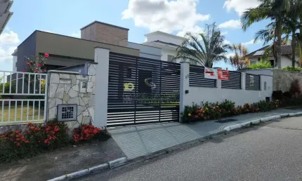 Linda casa plana a venda, Pedra Branca, Palhoça, SC
