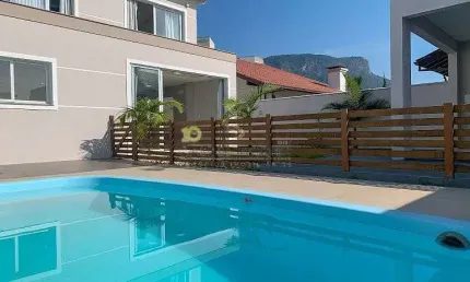 Casa duplex com 3 dormitórios, 300 m² - venda por R$ 2.100.000,00  - Pedra Branca - Palhoça/SC.