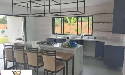 Casa pronta para morar Condomínio Alphaville Paraíba, casa de esquina
