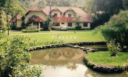 Casa à venda, 7 quartos, 5 suítes, 5 vagas, Pimenteiras - Teresópolis/RJ
