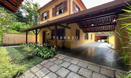 Casa à venda, 4 quartos, 6 vagas, Agriões - Teresópolis/RJ
