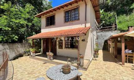 Casa à venda, 3 quartos, 1 suíte, 1 vaga, Albuquerque - Teresópolis/RJ