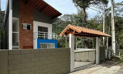 Casa à venda, 4 quartos, 4 suítes, 2 vagas, Granja Guarani - Teresópolis/RJ