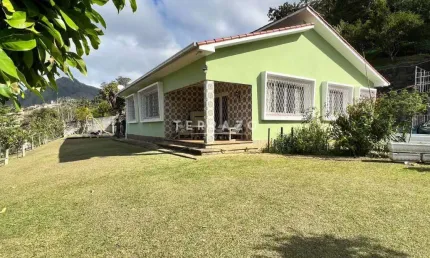 Casa à venda, 6 quartos, 1 suíte, 2 vagas, Tijuca - Teresópolis/RJ