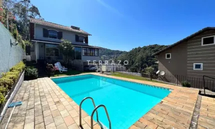 Casa à venda, 3 quartos, 1 suíte, 3 vagas, Pimenteiras - Teresópolis/RJ