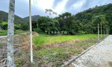 Terreno a venda, 300 metros quadrados. Água quente, Teresópolis - R$ 150.000,00. COD 5030