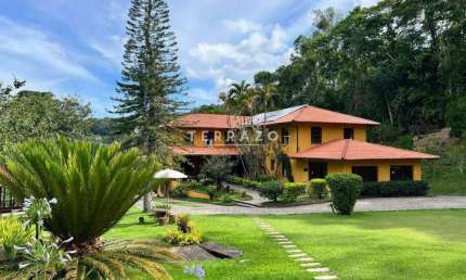 Casa à venda, 9 quartos, 4 suítes, Parque do Imbui - Teresópolis/RJ