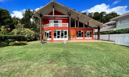 Casa em condomínio com 4 suítes venda, 615m² por R$4.000.000,00 - Quebra Frascos - Teresópolis/Rj - Código - 3526