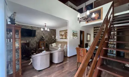 Casa em Condomínio à venda, 3 quartos, 1 suíte, 2 vagas, Granja Guarani - Teresópolis/RJ