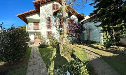 Casa em Condomínio à venda, 4 quartos, 2 suítes, 4 vagas, Golfe - Teresópolis/RJ