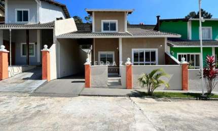 Casa em Condomínio à venda, 3 quartos, 1 vaga, Bom Retiro - Teresópolis/RJ