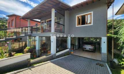 Casa em Condomínio à venda, 4 quartos, 2 suítes, 2 vagas, Posse - Teresópolis/RJ