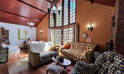 Casa em Condomínio à venda, 5 quartos, 2 suítes, 2 vagas, Comary - Teresópolis/RJ