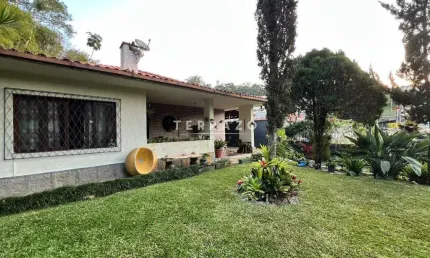 Casa à venda, 3 quartos, 1 suíte, 3 vagas, São Pedro - Teresópolis/RJ