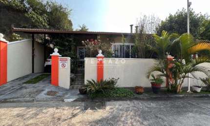 Casa em Condomínio à venda, 3 quartos, 1 suíte, 1 vaga, Bom Retiro - Teresópolis/RJ