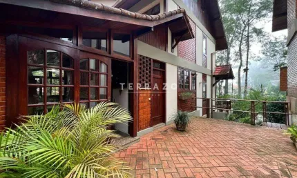 Casa em Condomínio à venda, 4 quartos, 1 suíte, 2 vagas, Granja Guarani - Teresópolis/RJ