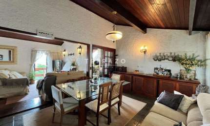Casa em Condomínio à venda, 5 quartos, 1 suíte, Iucas - Teresópolis/RJ