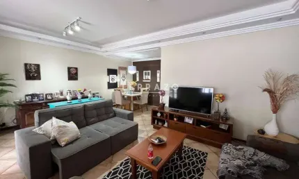Casa à venda, 4 quartos, 1 suíte, 2 vagas, Fazendinha - Teresópolis/RJ