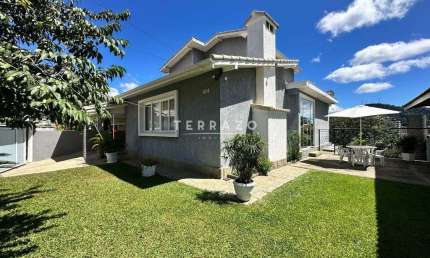 Casa à venda, 4 quartos, 2 vagas, Jardim Cascata - Teresópolis/RJ