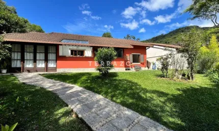 Casa em Condomínio à venda, 4 quartos, 1 suíte, Comary - Teresópolis/RJ