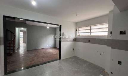 Cobertura à venda, 3 quartos, 2 suítes, 1 vaga, Agriões - Teresópolis/RJ