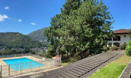 Casa à venda, 5 quartos, 5 suítes, 5 vagas, Iucas - Teresópolis/RJ