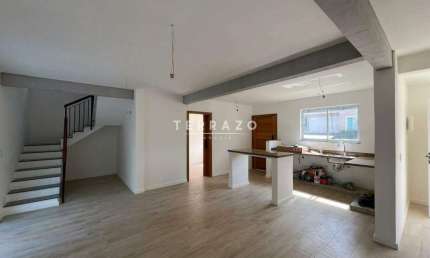 Casa em Condomínio para aluguel, 4 quartos, 2 suítes, 2 vagas, Vargem Grande - Teresópolis/RJ