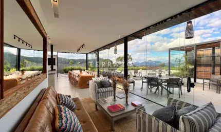 Casa em Condomínio à venda, 4 quartos, 4 suítes, 5 vagas, Parque do Imbui - Teresópolis/RJ