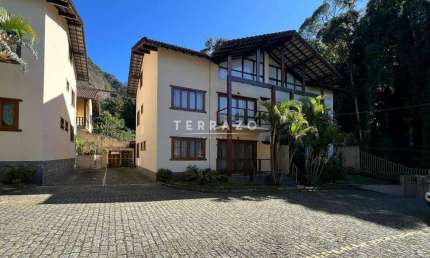Apartamento à venda, 2 quartos, 1 suíte, 1 vaga, Soberbo - Teresópolis/RJ