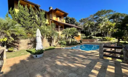 Casa em Condomínio à venda, 4 quartos, 4 suítes, 2 vagas, Albuquerque - Teresópolis/RJ
