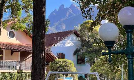 Casa em Condomínio à venda, 3 quartos, 1 suíte, 2 vagas, Alto - Teresópolis/RJ