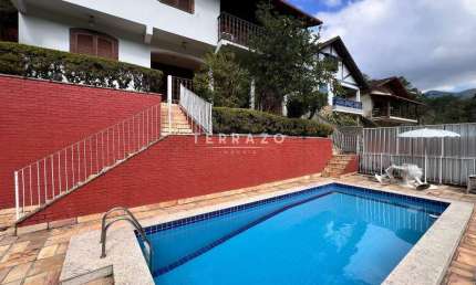 Casa à venda, 6 quartos, 3 suítes, 3 vagas, Posse - Teresópolis/RJ