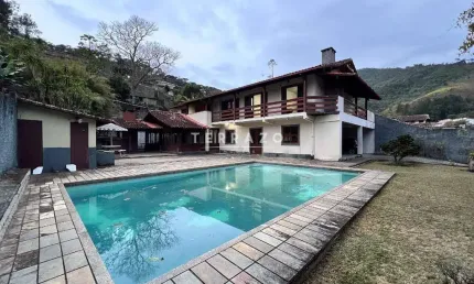 Casa para aluguel, 4 quartos, 1 suíte, 3 vagas, Tijuca - Teresópolis/RJ