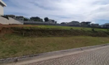 Terreno em condomínio fechado à venda no Condomínio Reserva do Paratehy, São José dos Campos 