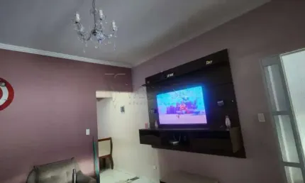 Maravilhoso Sobrado à Venda: Seu Novo Lar Aconchegante e Elegante